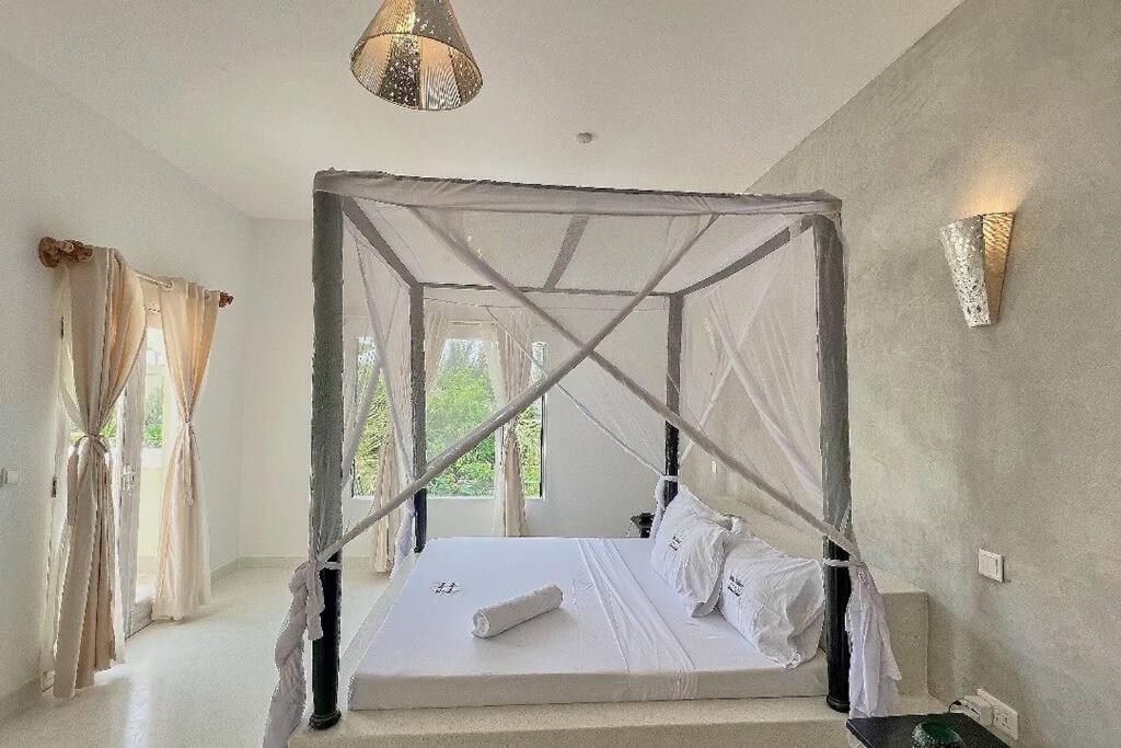 White Villa - Paparemo Beach Ватаму Екстериор снимка
